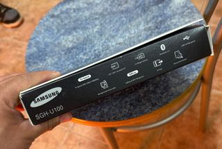 Samsung SGH-U100 World's Slimmest Phone