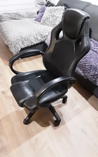 Silla de escritorio negra