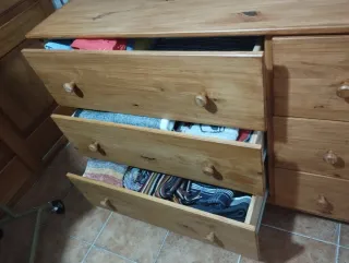 Cajonera de madera con 6 cajones