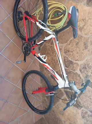 Bicicleta MTB JL-WENTI HOVER Blanca y Roja