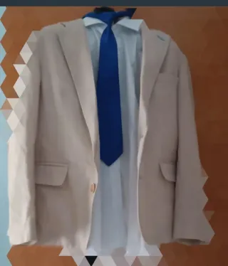 Traje comunión niño beige y corbata azul