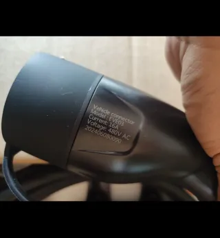 Cargador Coche Eléctrico Tera + Soporte