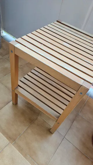 Mesa auxiliar de madera para terraza