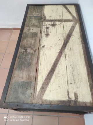 Mesa diseño industrial madera y metal