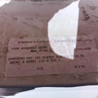 Ventanas con persiana y mosquitera