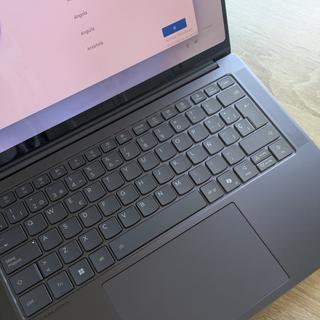 Portátil Lenovo Yoga Pro 7 Intel Core Ultra 9