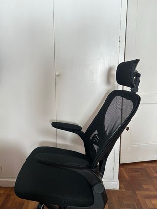 Silla ergonómica negra