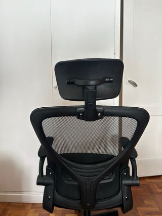 Silla ergonómica negra