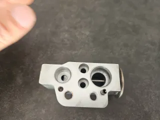 Válvula Expansión VW Golf Denso R134a