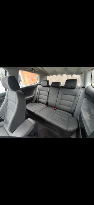 Volkswagen Golf 2005