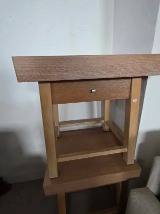 Mesita de noche madera