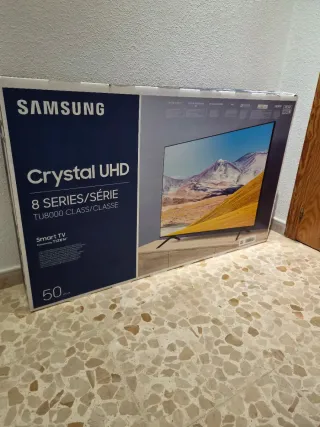 Samsung Crystal UHD 8 Series 50