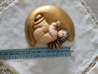 Angelo dormiente sulla luna Thun