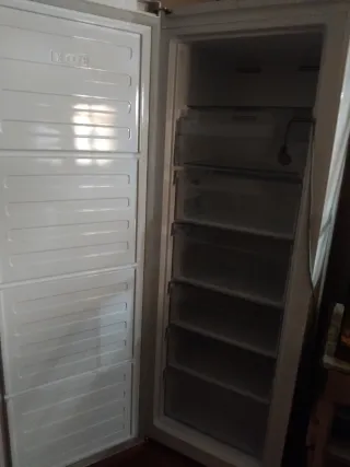 Congelador Vertical blanco