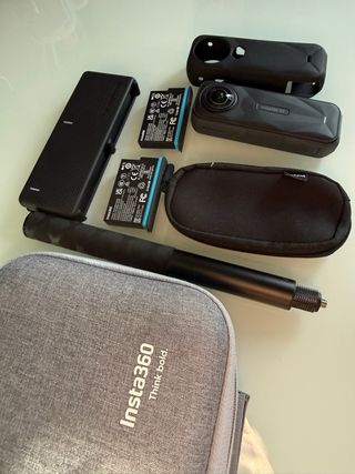 Insta360 X5 8K Cámara Esencial