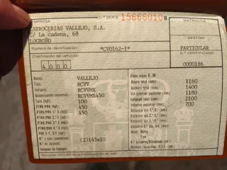 Remolque ligero, con tapa y cartilla verde.