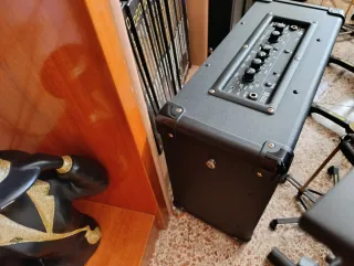 CAMBIO Amplificador Blackstar 40+Pastillas+pedales