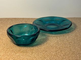 Conjunto Taça e Prato Vidro Azul Petróleo