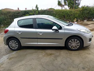 Peugeot 207 2012