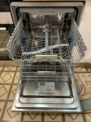 Lavavajillas Indesit Usado