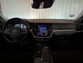 Volvo V60 2.0 B4 (D) Momentum Pro Auto
