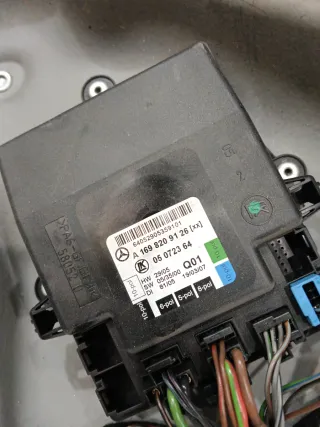 Cerradura y elevalunas Mercedes