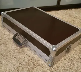 Boss GT-100. Sólo venta en mano.