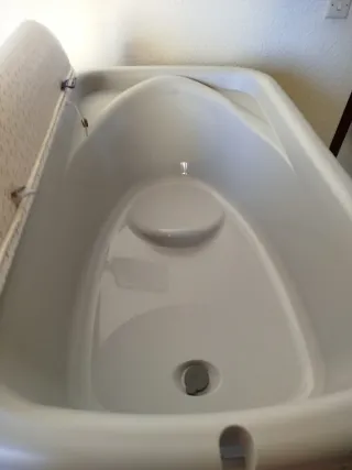 Bañera cambiador chicco  estructura para bebe pequ