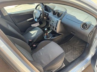 Ford Fiesta 1.4 TDCi 5P Bajo consumo Muy cuidado