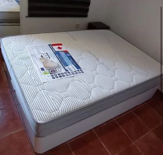 LIQUIDACION CANAPES Y COLCHONES NUEVOS