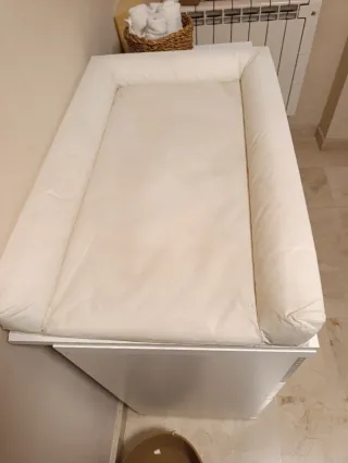 Cambiador bebé para cómoda