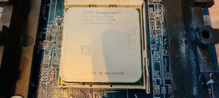 Scheda Madre ASRock VM800 + CPU Sempron 2800+ 1GB