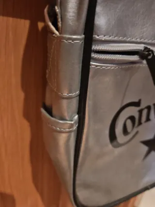 Bolso Converse plateado