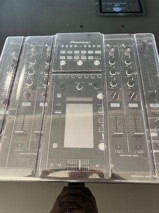 Pioneer CDJ-2000 nexus + protector