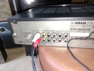 Amplificador vintage Yamaha funciona