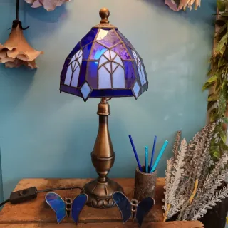 Lámpara mesa Tiffany latón pie antiguo