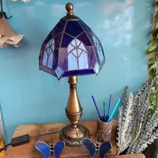 Lámpara mesa Tiffany latón pie antiguo