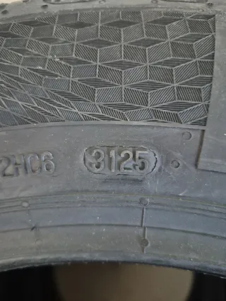 195 60 R15 88H CONTINENTAL UltraContact