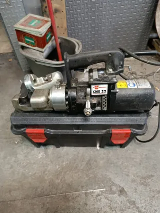 Dobladora Barillas Wurth CME 22 Electrohidráulica