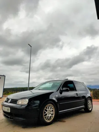 Volkswagen Golf GTI 1.8T