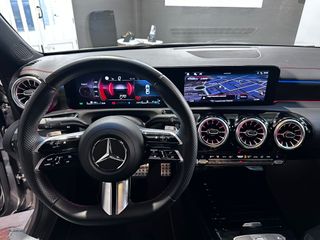 MERCEDES-BENZ CLA CLA 220 D DCT