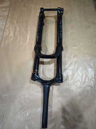 Horquilla Rock Shox Yari 160mm procede de Haibike