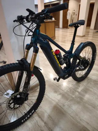 Horquilla Rock Shox Yari 160mm procede de Haibike