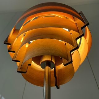 Lámpara de mesa escandinava