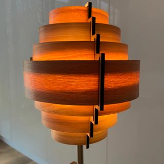 Lámpara de mesa escandinava