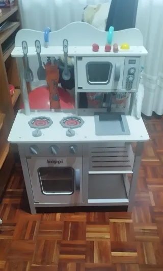 Cocinita de madera 60cm ancho x 75cm alto