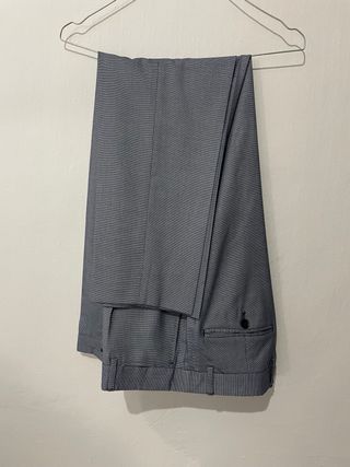 Puesto una única vez. Venta por separado negociabl