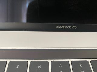 MacBook Pro 15 2016 Quad Core i7 16GB 512GB SSD