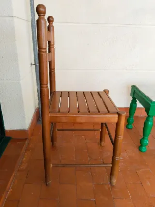 Silla de madera