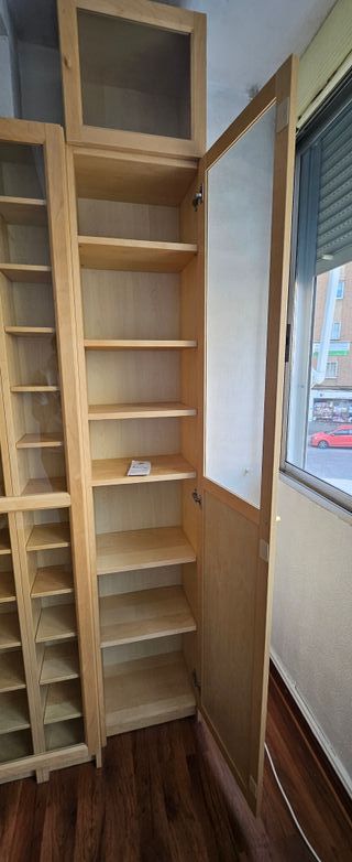 Conjunto modular Ikea madera y cristal